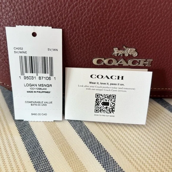 Coach Heritage Messenger Leather Crossbody Bag in Wine - Picture 11 of 12